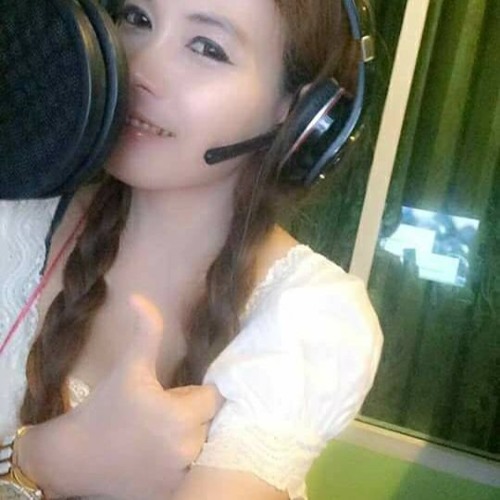 คนรักหรือแค่รู้จัก    https://www.youtube.com/watch?v=W7rkxpWbtf8