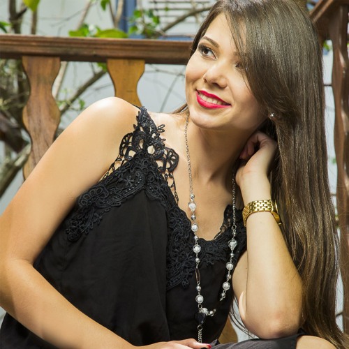 Ana Beatriz Oficial’s avatar