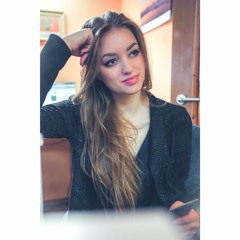Urša Landekar