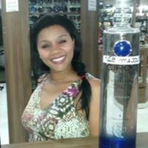 Vanessa Almeida’s avatar