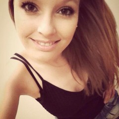 Ludmilla loves Techno