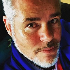 Erik Hidethebone Humstad