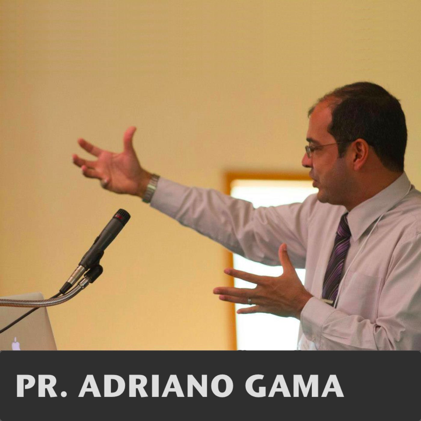 Pastor Adriano Gama