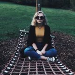 Chloe_Bankss
