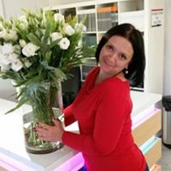 Нэлля Толстых