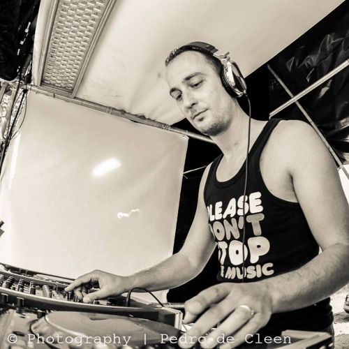 Stream dj Steppy music | Listen to songs, albums, playlists for free on ...