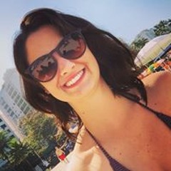 Ayla Luiza Alvarenga