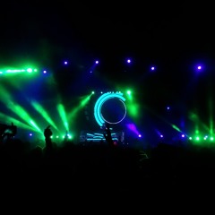FlyingNote d[-_-]b