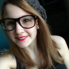 Bay the Nerdy Fangirl