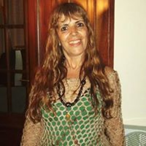 Dolly Cardozo’s avatar