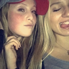 nicoleee