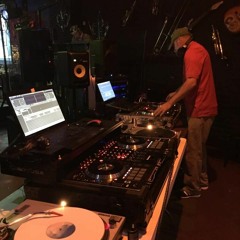 Old School Throwdown DJ's