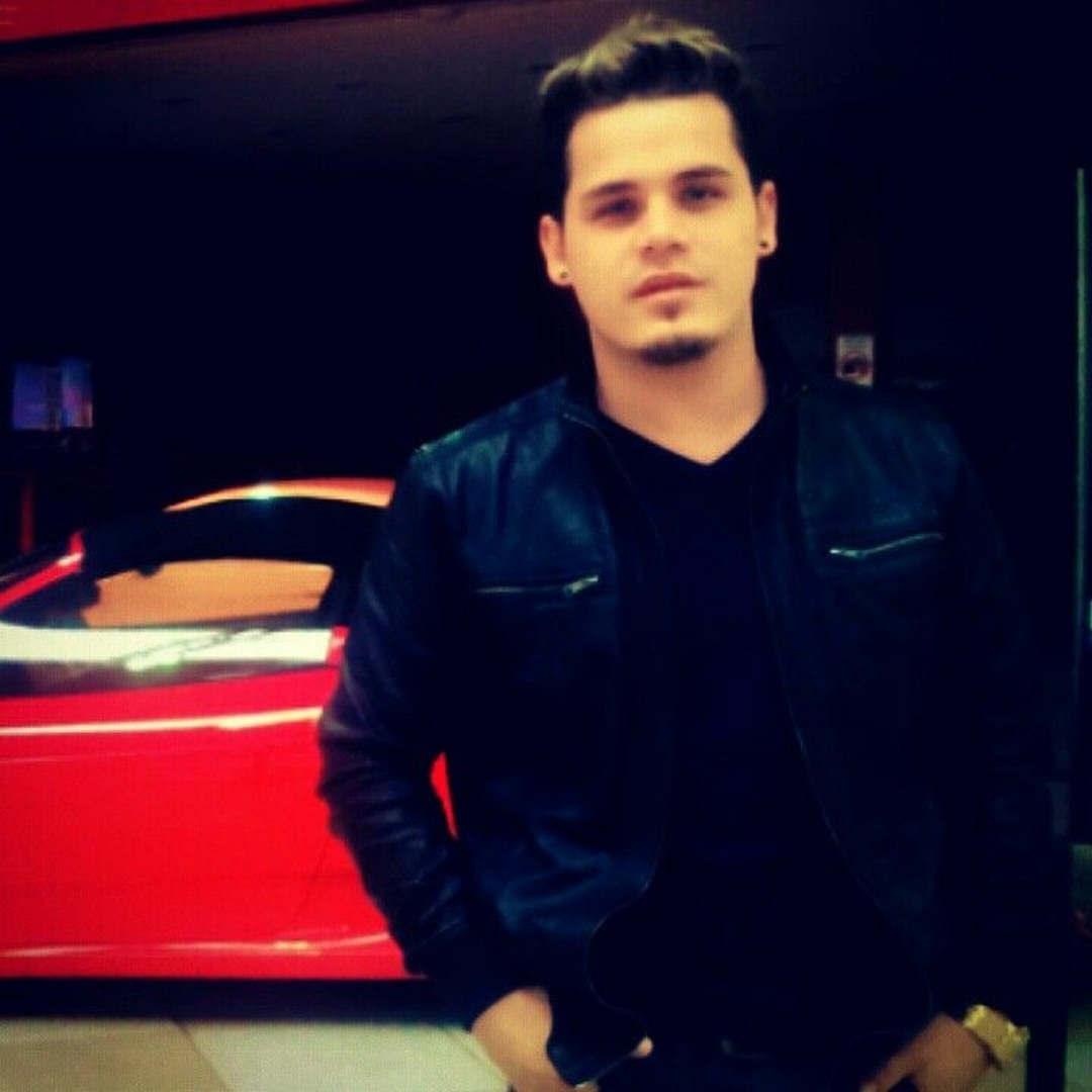 ♡Johnny様♡ Stream Jhonny Crazy music | Listen to songs, albums, playlists for