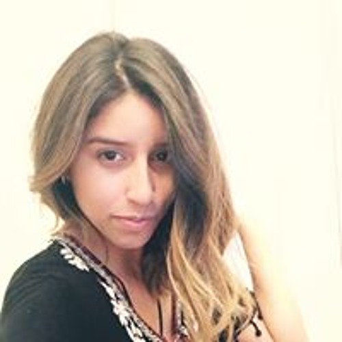 Isabella Viana’s avatar