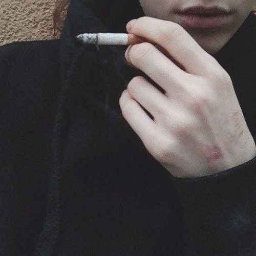 Не курят разбил