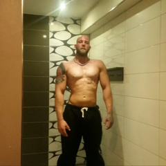 Nik “Acidhead” K