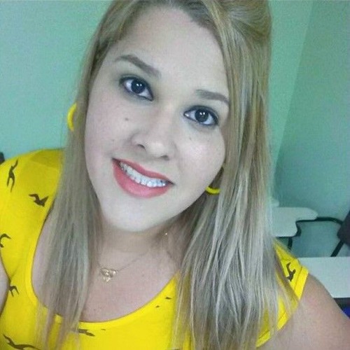 Ariadne Vieira ®’s avatar