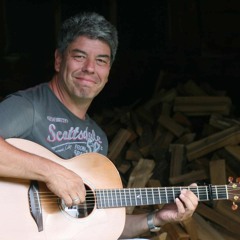 Roland Kalus - Guitar