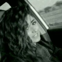 راقيه لكني موجوعه