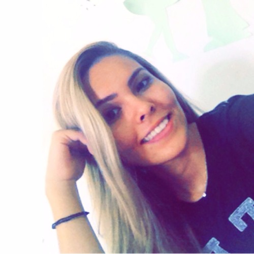 Eduarda Lima’s avatar