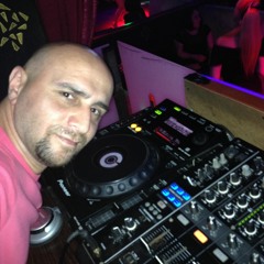 DJ OZKAN