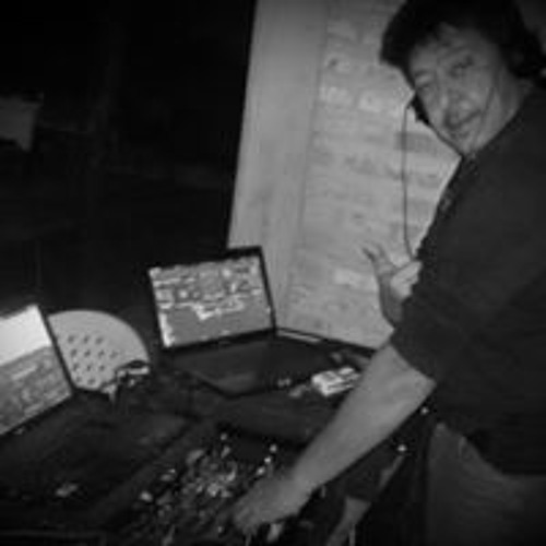 LUCAS SUGO - Llora Mi Garganta REMIX