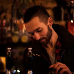 Gwenael Akira Carré