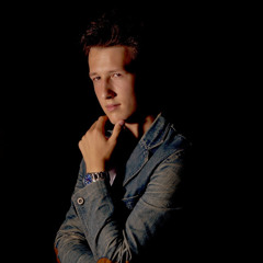 Denis Bondar (Dnshost)