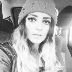 Sandra M Traslosheros