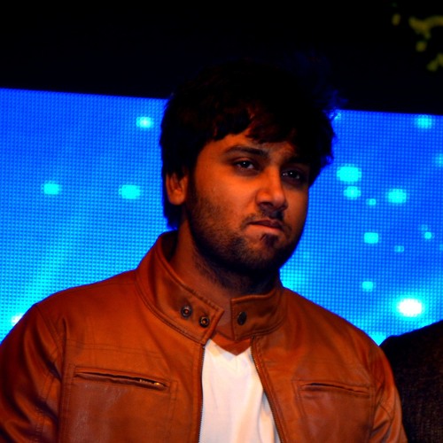 kaha le aayi khwaishein