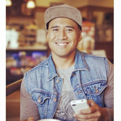 Robert Villalobos