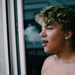 Monica Bellucci - Eldorado FM