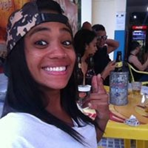 Luciana G Vita’s avatar