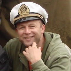Дмитрий Мельников