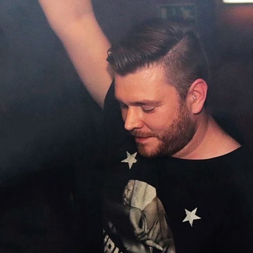 DJFanatic’s avatar