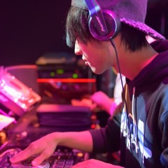 DJ NiiL
