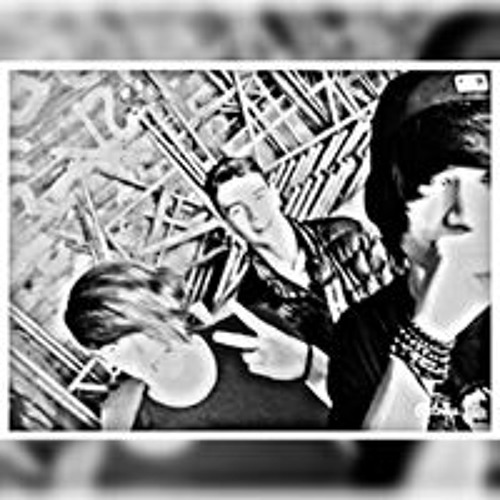 Apo Red & Empiio Marcel Scorpion Disstrack