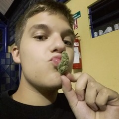 lucasandreucciprensato