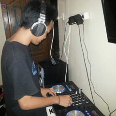 DJ Dek Nova