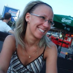 Sára Eszter Kövesi