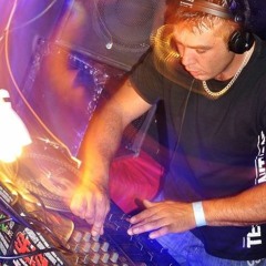 dj echo (central studio)