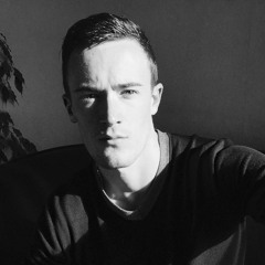 Simon ValenTn