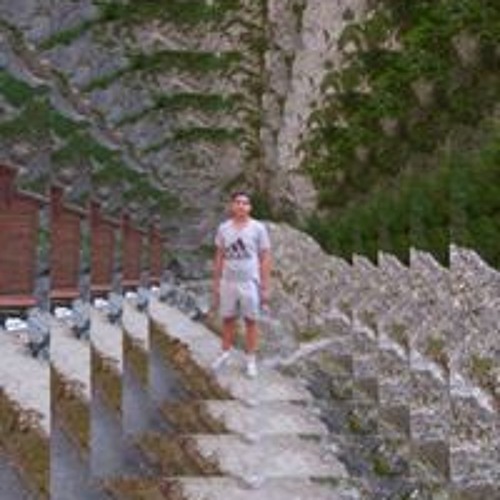 manele adrian minune??