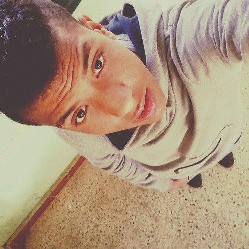 اسمع واتحول