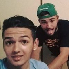 Shimon StoutGat Theron