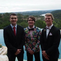 Lake Travis bars