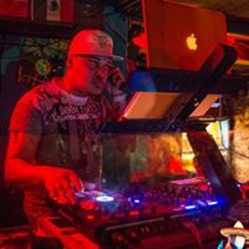Lucciano DJ-Bii’s avatar
