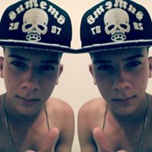 Lucas Dos Santos’s avatar