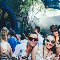 Daniel & Vitória ॐ