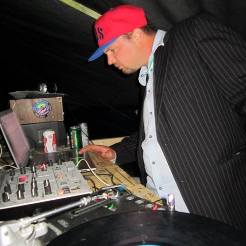 Dj Newy’s avatar